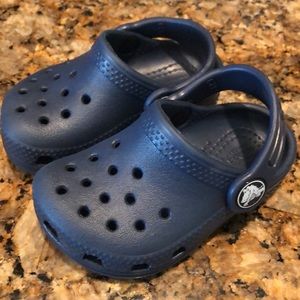 LIKE NEW! Toddler Crocs - Size 4